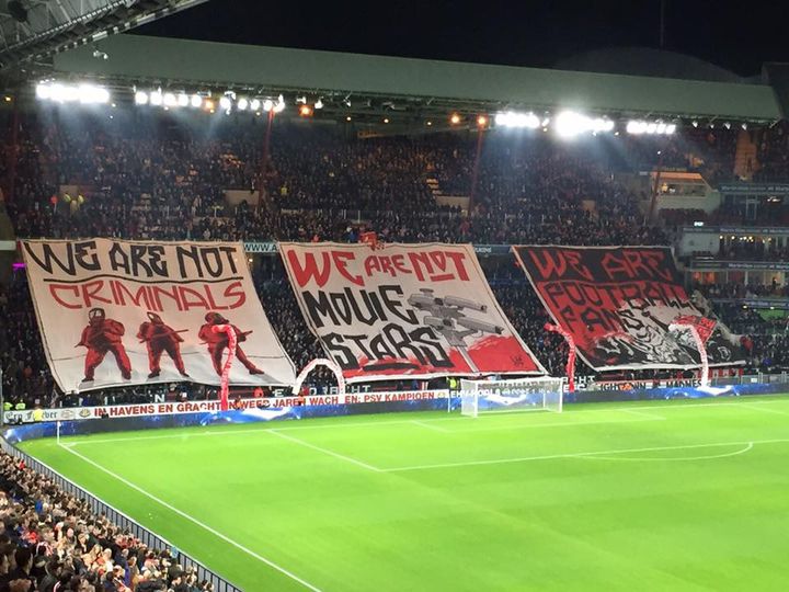 T-shirt Against Modern Football